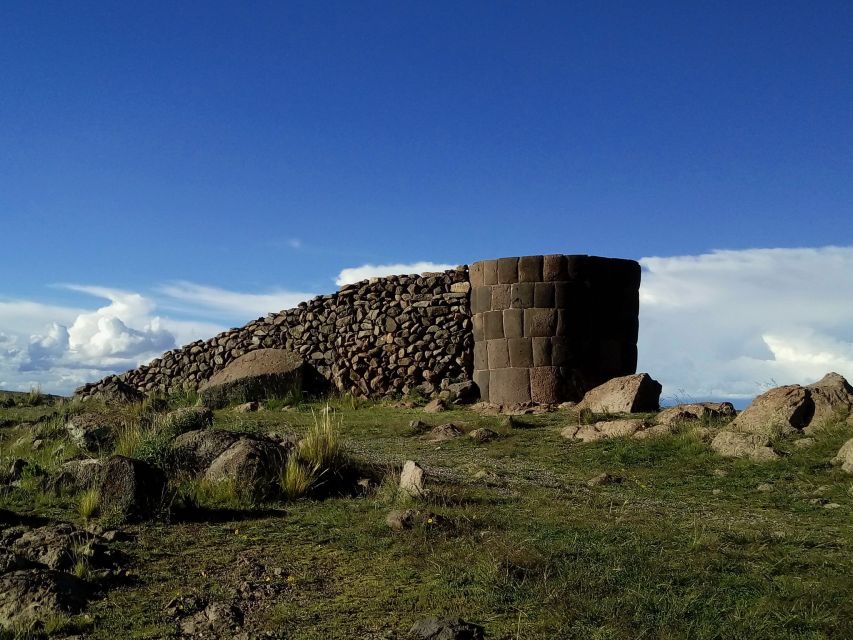 1 from puno sillustani tombs and tourist view point puma From Puno: Sillustani Tombs and Tourist View Point Puma