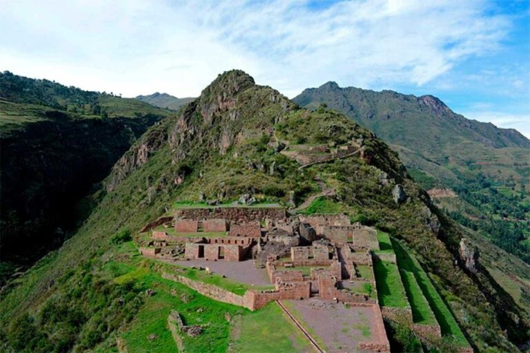 From Sacred Valley: Pisaq and Ollantaytambo Machu Picchu