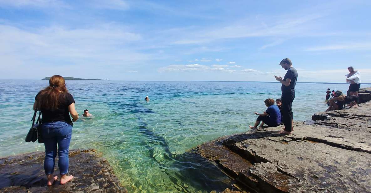 From Toronto: Bruce Peninsula National Park Guided Day Trip