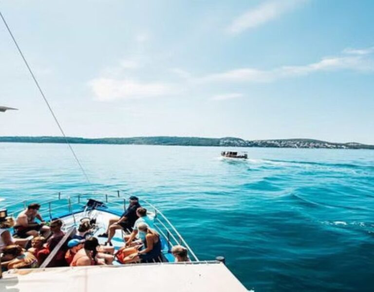 From Trogir: Blue Lagoon Cruise With Lunch and Drinks