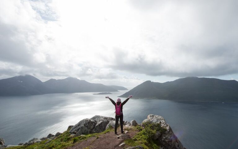 From Tromsø: Small Group Hiking Tour to Brosmetinden