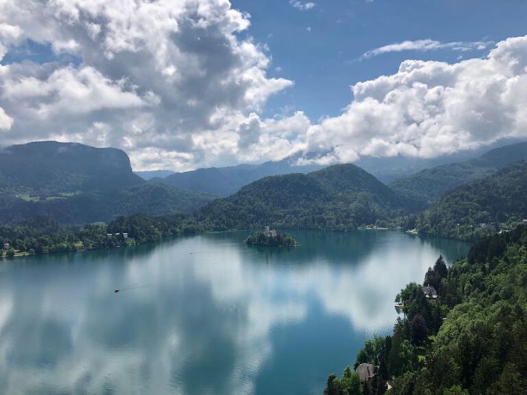 From Zagreb: Day Trip to Lake Bled and Ljubljana