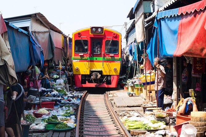Full-Day Floating Market and Maeklong Railway Market Private Tour From Bangkok