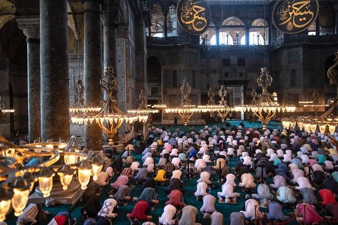 Full-Day Small-Group Guided Tour to Famous Mosques in Istanbul