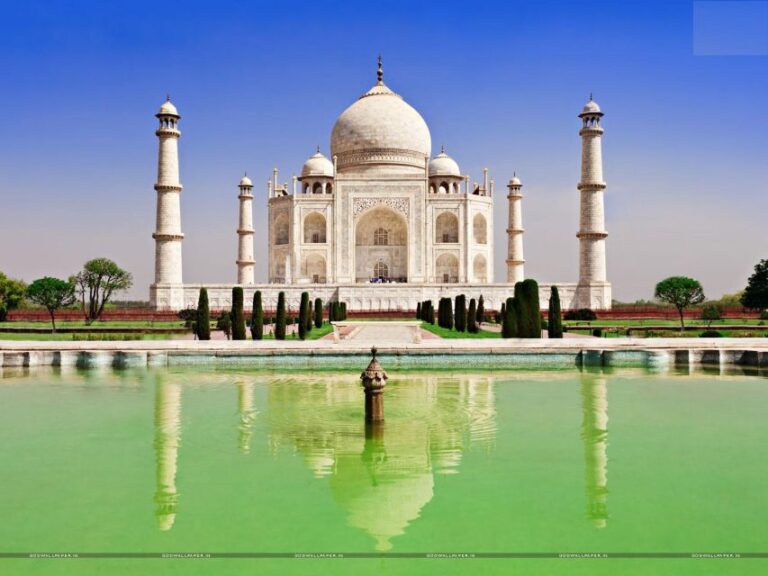 Full Day Taj Mahal & Agra Fort By Gatimaan Train From Delhi