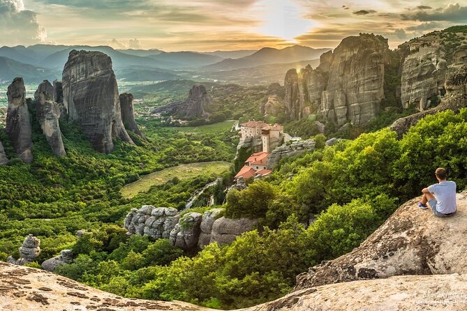 Full-Day Tour Meteora Monasteries and Thermopylae Hot Springs
