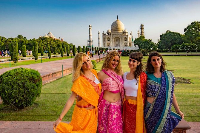 Full Day Trip Taj Mahal ( Agra ) by Mid Size Sedan – Ex Delhi