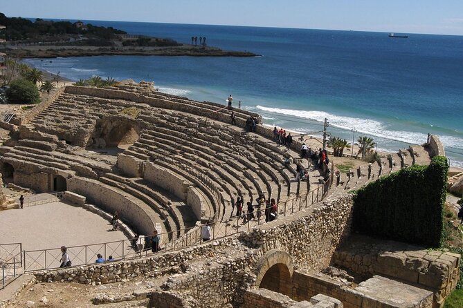Full Day Visiting Tarragona and Sitges From Barcelona