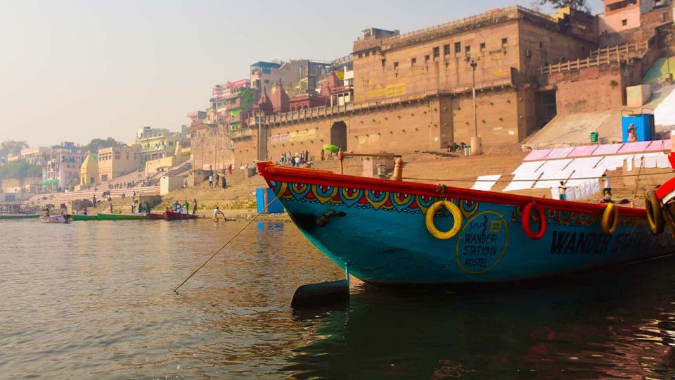 Ganga Ghat Arti With Roof Café Close To Ganges