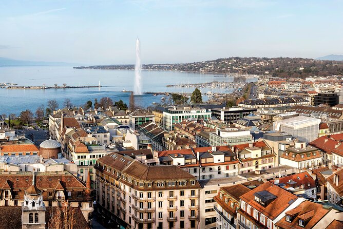 Geneva : Private Custom Walking Tour With a Local Guide