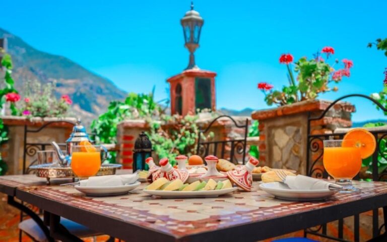 Get Your Lunch in Atlas Mountains Berber House Moroccan Tea