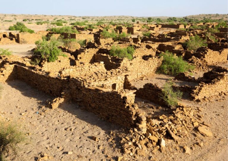 Ghost Village in Jaisalmer Tour(Guided Half Day Tour by Car)