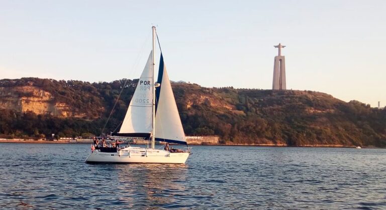 Go Sailing – Lisbon Sailing Tour