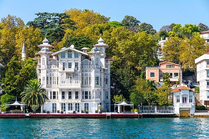 Golden Horn, Bosphorus Cruise, Spice Bazaar, Camlica Hill Tour  – Istanbul