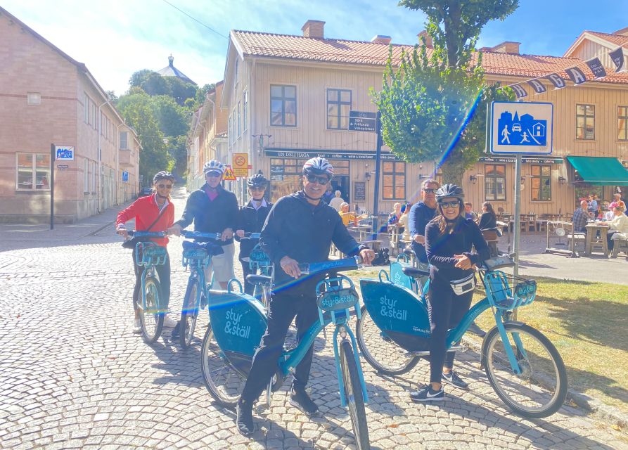 Gothenburg: City Highlights Bike Tour With Transfer - Experience Highlights