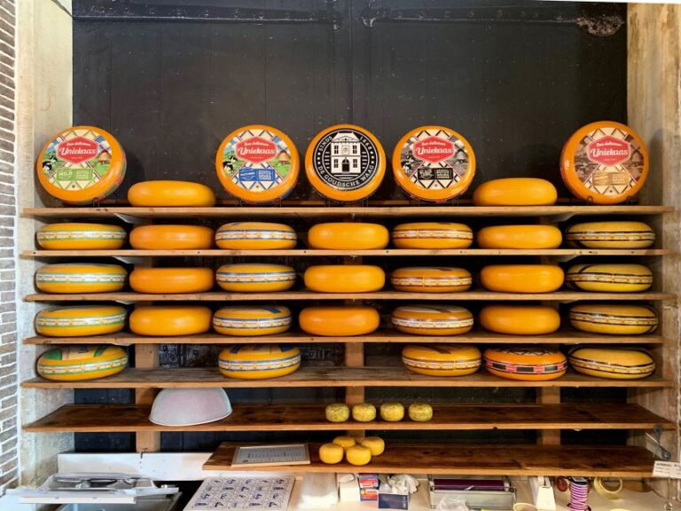 Gouda: Audiotour of Goudse Waag Cheese and Crafts Museum