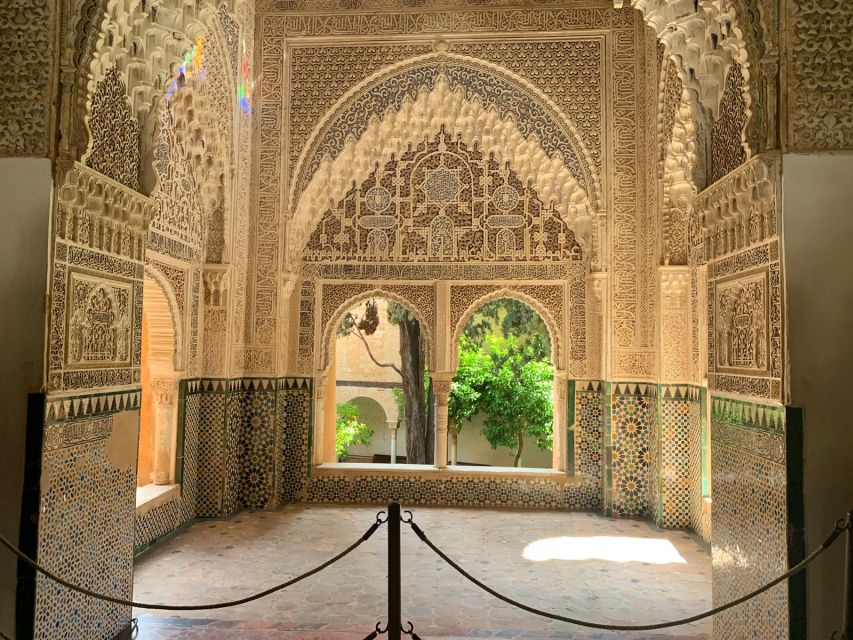 1 granada alhambra complex guided tour with ticket Granada: Alhambra Complex Guided Tour With Ticket