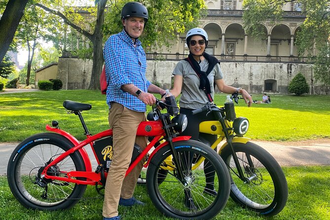 Grand City Tour on Fat Ebike CAFE-RACER in Prague