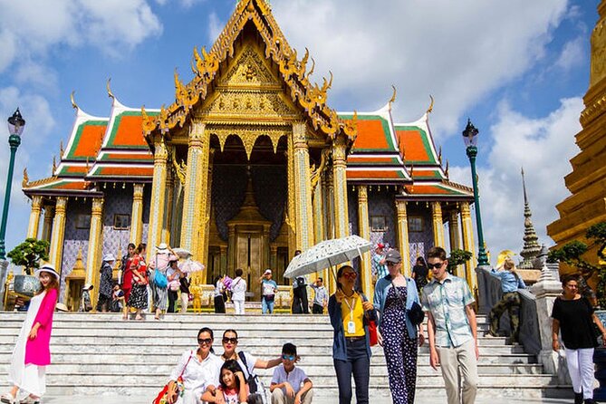 Grand Palace Tour & Emerald Buddha Temple Tour Bangkok