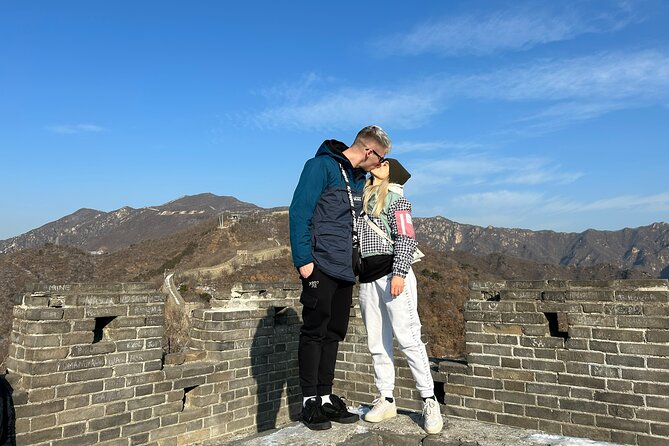 Great Wall & Old City Hutong Join In Group Layover Tour (9AM-5PM)