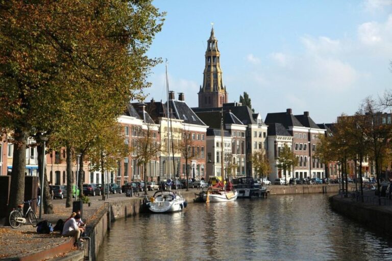 Groningen: Walking Tour With Audio Guide on App