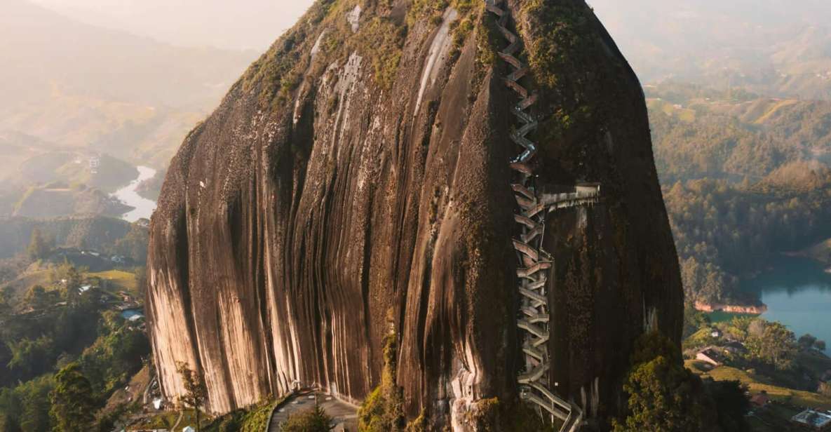 1 guatape tour piedra del penol Guatape Tour & Piedra Del Peñol