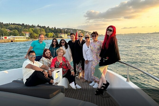 Guided Bosphorus Sunset Cruise on Luxurious Yacht – Small Group Cruise