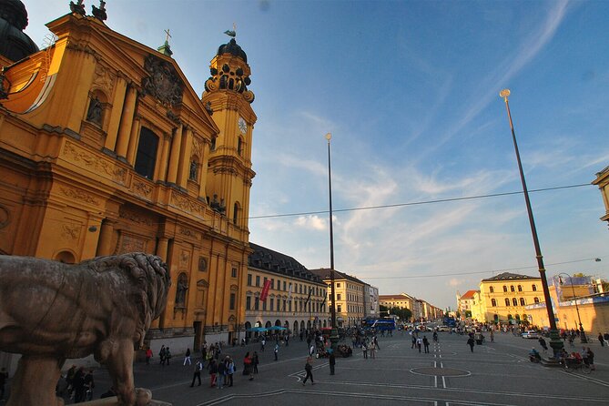 Guided Night Bike Tour of Munich