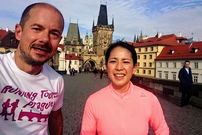 Guided Sightseeing Running Tour in Prague (9-12K)