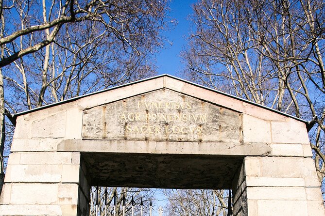 1 guided tour of the melatenfriedhof in cologne Guided Tour of the Melatenfriedhof in Cologne