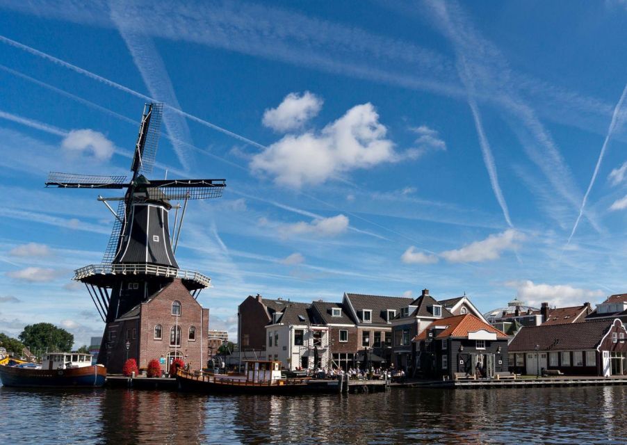 1 haarlem dutch windmill spaarne river sightseeing cruise Haarlem: Dutch Windmill & Spaarne River Sightseeing Cruise