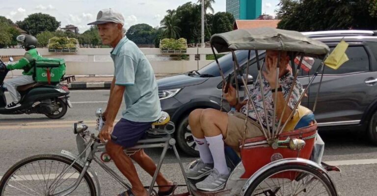 Half Day Chiang Mai Old City By Samlor ( Three Wheels)