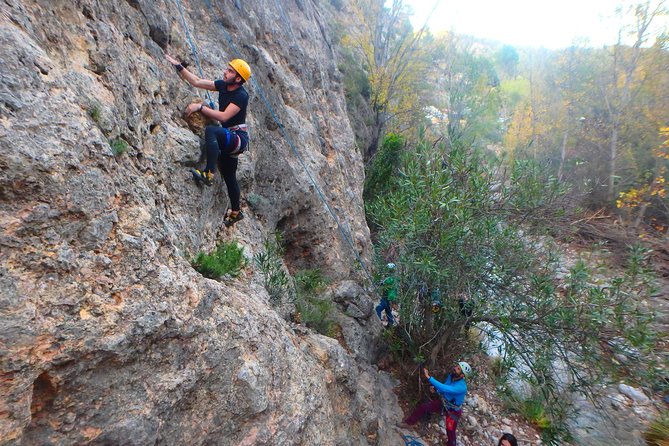 Half-Day Montanejos Rock Climbing Experience  – Valencia