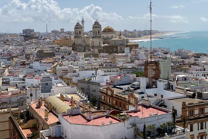 Half-Day Private Tapa and Culture Experience in Cádiz