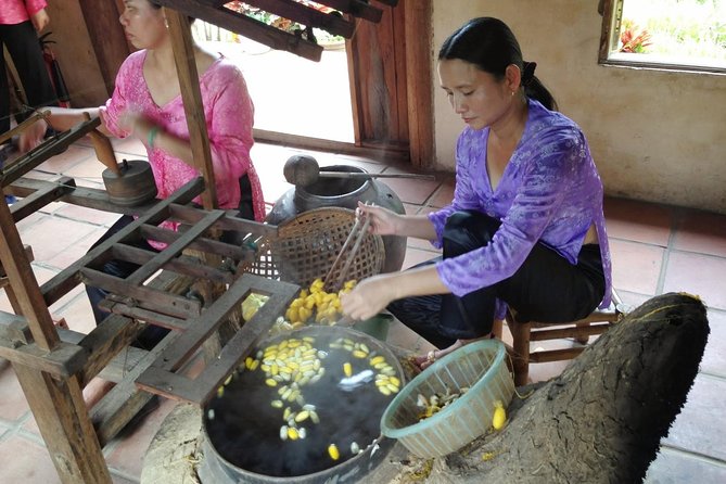 Half-Day SILK CLOTH PRODUCING PROCESS DISCOVERY TOUR From HOI an