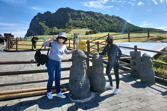 Half or Day Private Jeju Tour for Cruise Customer(A Lot of Experince Taxi Driver