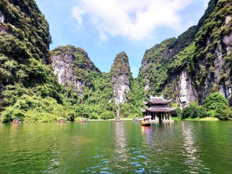 Hanoi: Hoa Lu, Trang An, and Mua Cave Full-Day Trip