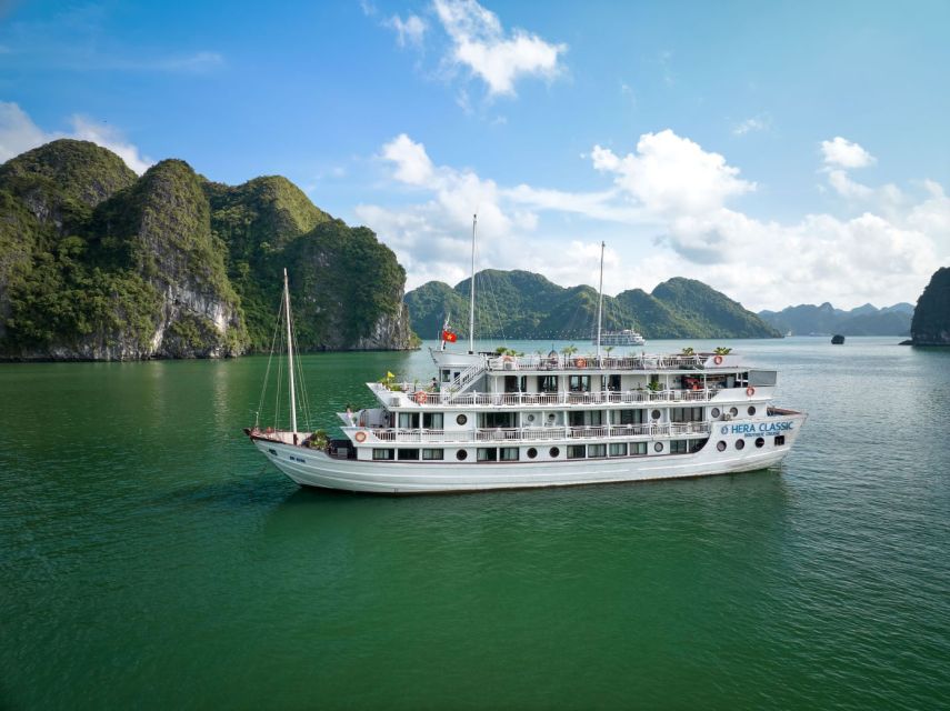 Hanoi: Ninh Binh Tour and Ha Long Bay Cruise 3-Day Trip