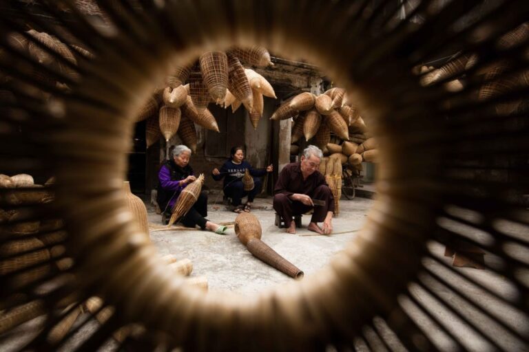Hanoi Photo Tour: the Vanishing Art of Fish Trap Crafting