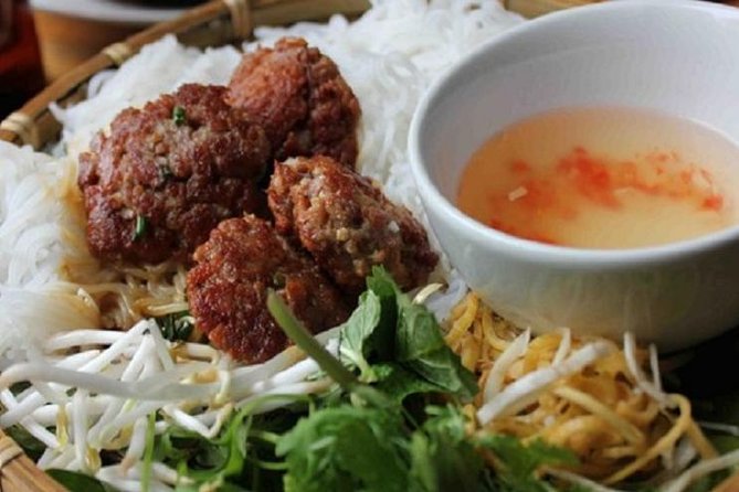 Hanoi Private Walking Tour: Street Food