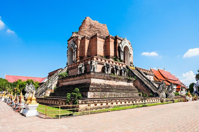 1 highlights of chiang mai old city by tuk tuk Highlights of Chiang Mai Old City by Tuk Tuk