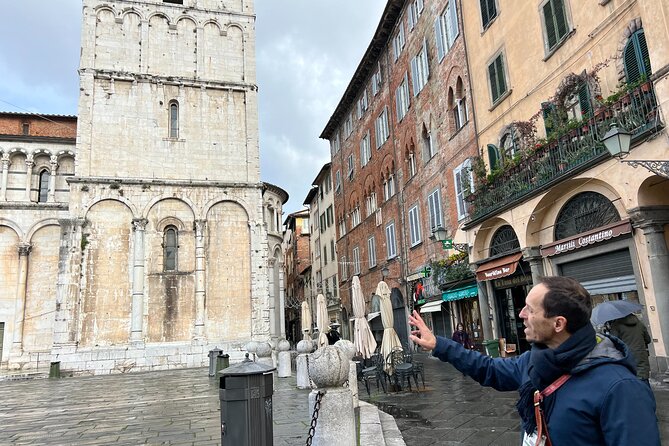 Highlights of Lucca Small Group Guided Tour