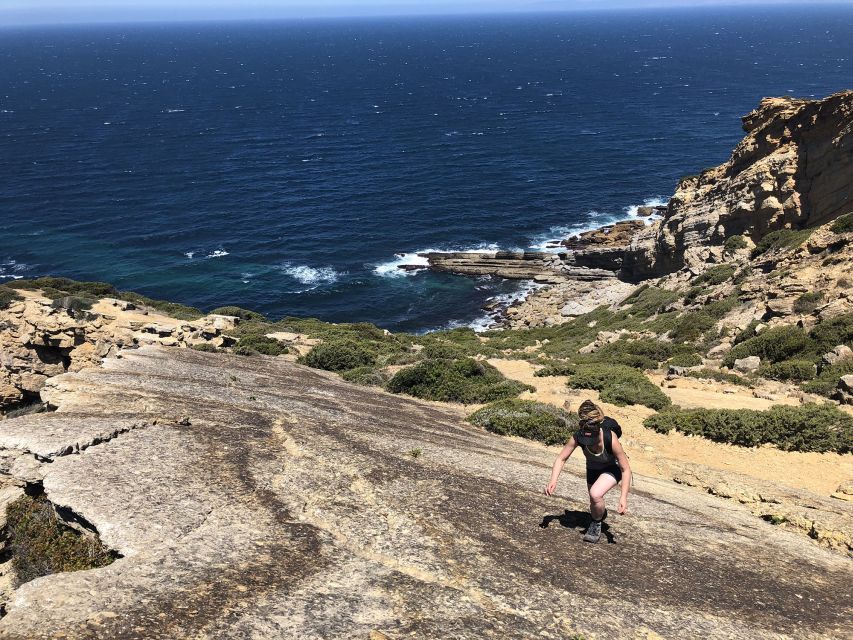 1 hike jurassic dinosaur trail walking tour at cabo espichel HIKE: Jurassic Dinosaur Trail Walking Tour at Cabo Espichel