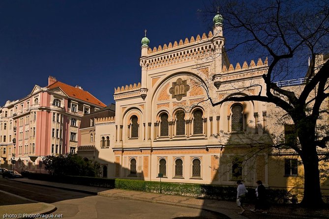 Historic Prague Jewish Quarter Walking Tour