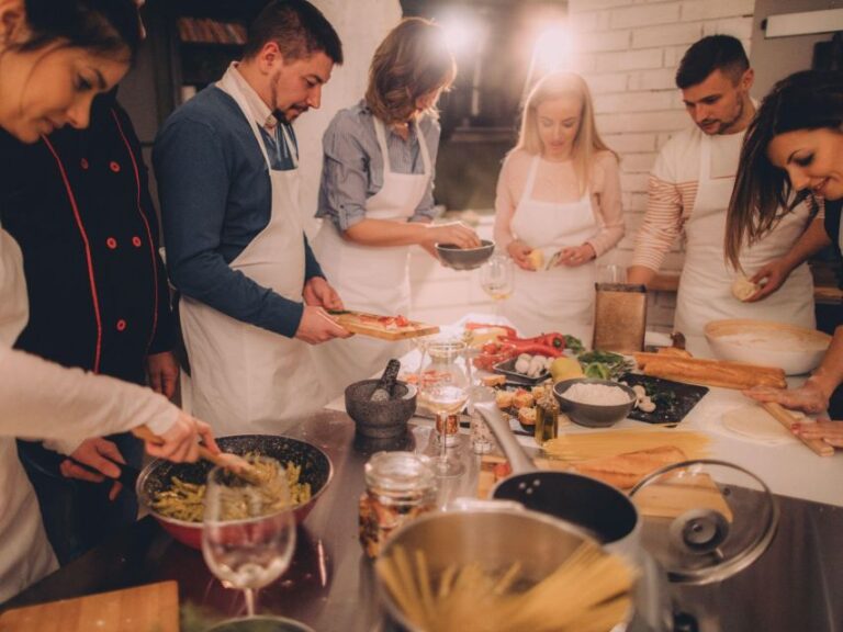 Home Cooking Class With Central Market Tour in Dalat