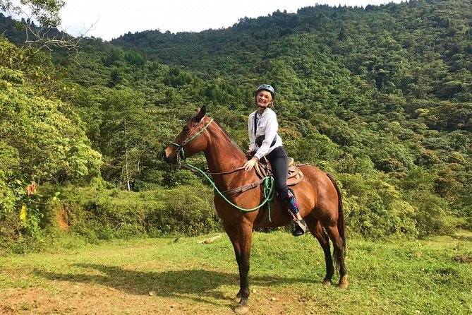 Horseback Riding Tour to Waterfall and Mountain From Medellin  – Medellín