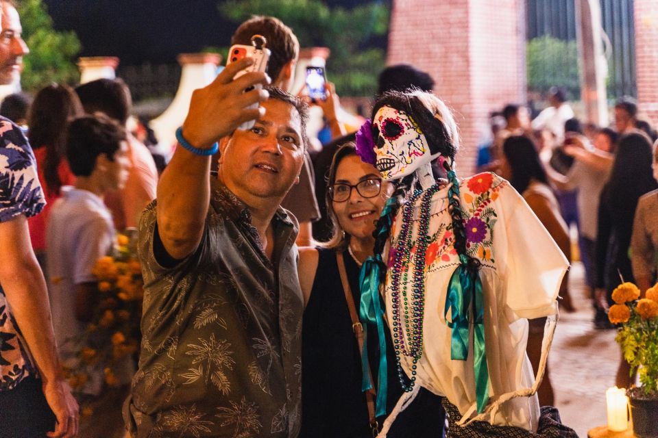 Huatulco: Day of the Dead Experience and Tour - Engaging With Local Communities