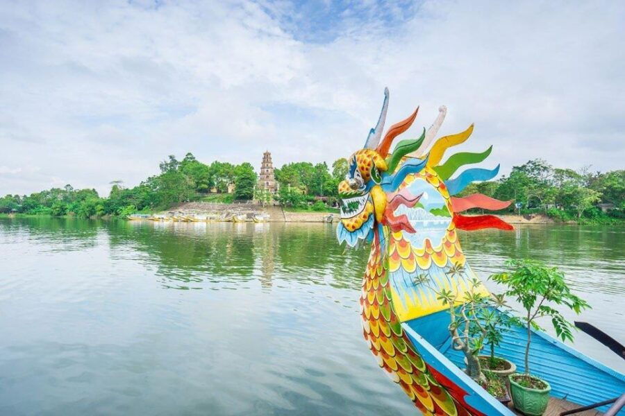 1 hue boat tour royal tombs hon chen temple thien mu pagoda Hue Boat Tour: Royal Tombs, Hon Chen Temple, Thien Mu Pagoda