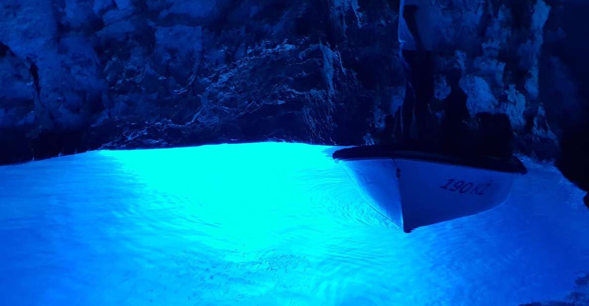 1 hvar private blue cave and vis speedboat tour Hvar: Private Blue Cave and Vis Speedboat Tour