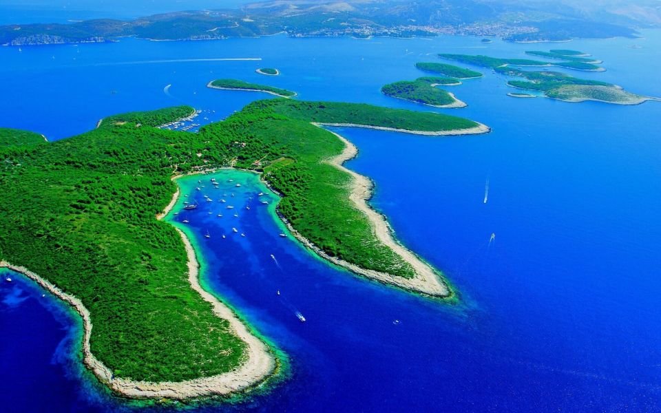 1 hvar private red rocks and pakleni islands speedboat tour Hvar: Private Red Rocks and Pakleni Islands Speedboat Tour